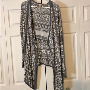 Faded glory gray and white open cardigan